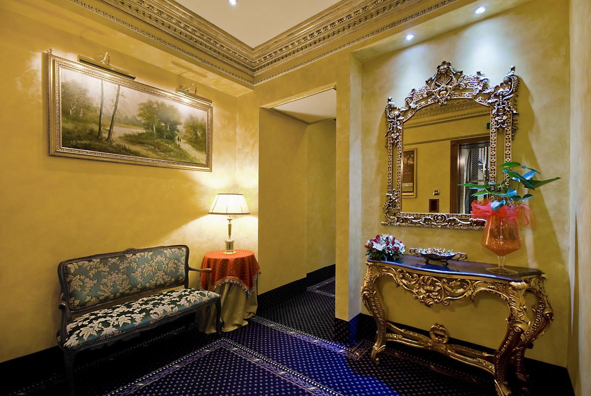 Hotel Manfredi Suite In Rom Exterior foto